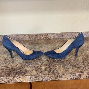 Jessica Simpson classic navy suede pump. SZ 8